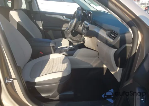 2021 Ford Escape Se from USA, damaged, VIN 1FMCU9G61MUA13981